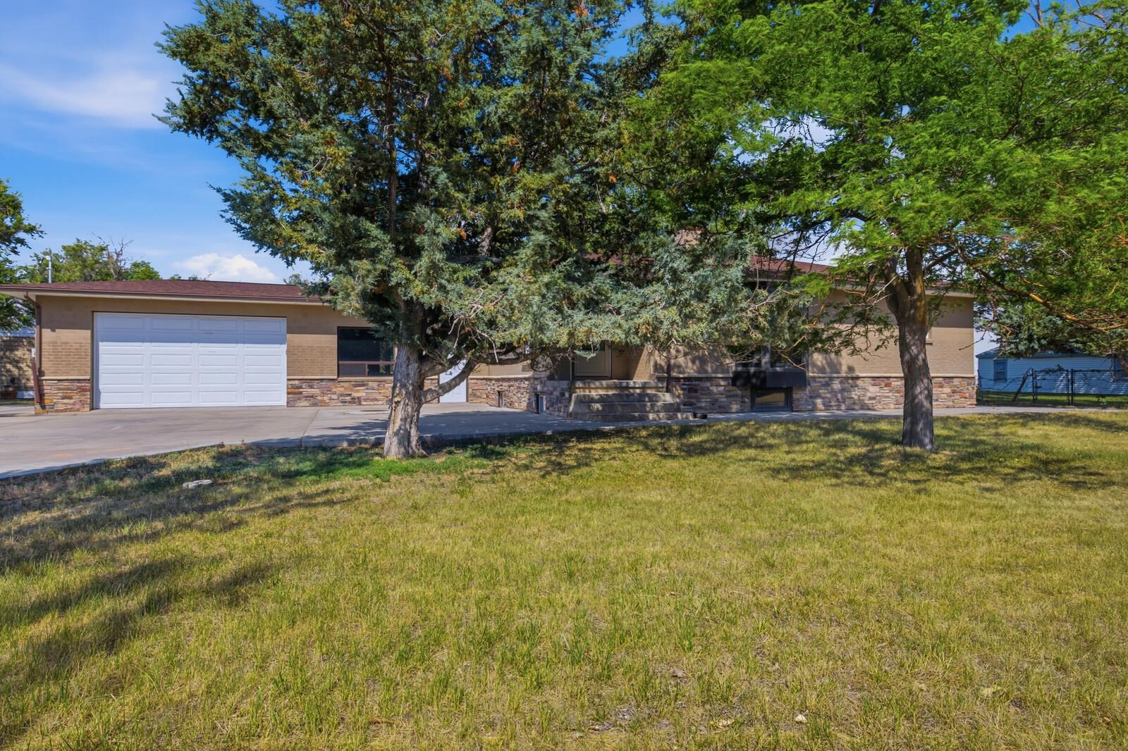 2230 River Meadows Road Casper, WY 82604 - Photo 2 of 46