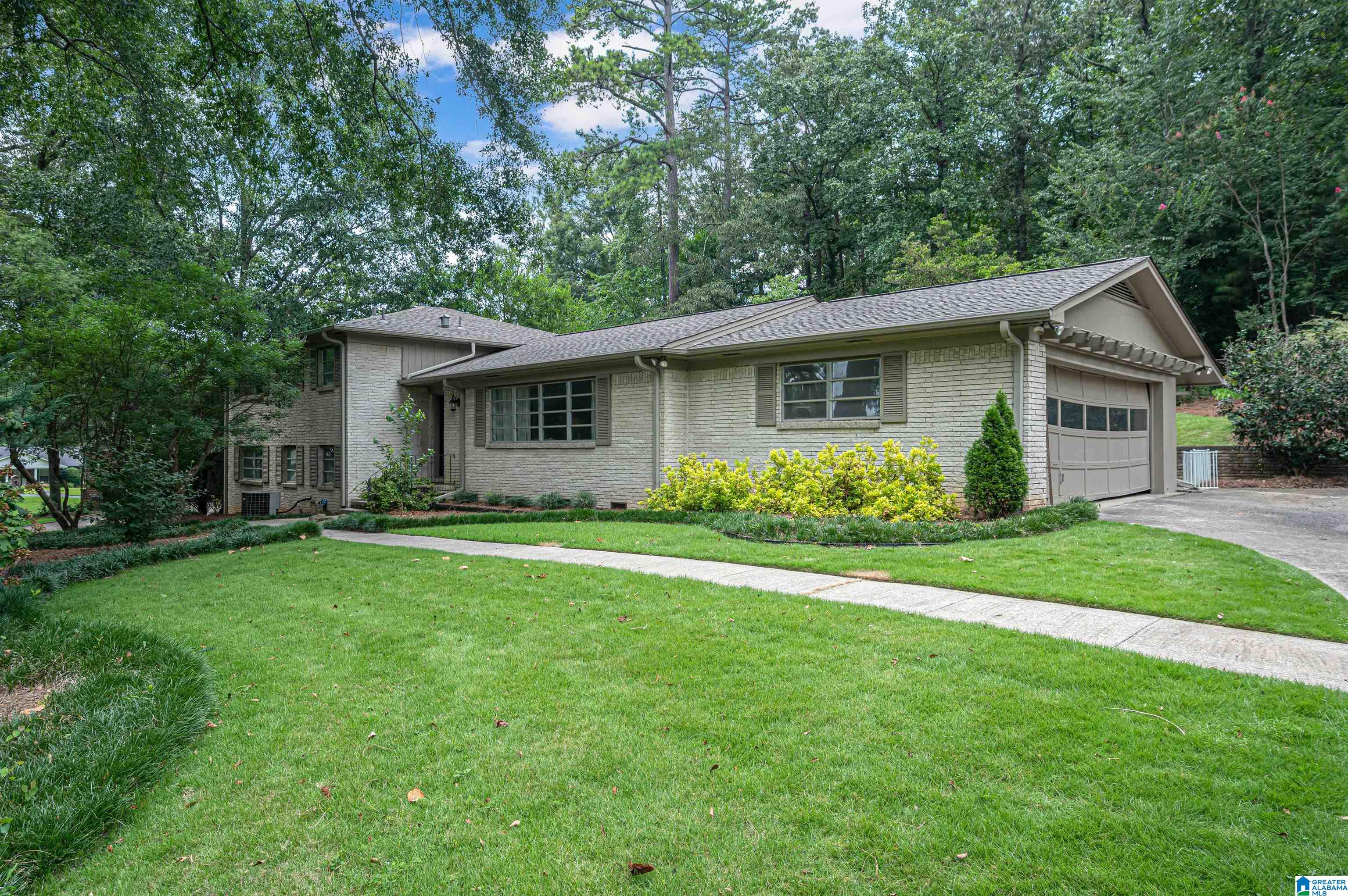 1904 Greenvale Road Birmingham, AL 35226 - Photo 2 of 45