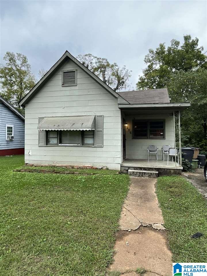 206 Memorial Drive Northwest Decatur, AL 35601 - Photo 1 of 22