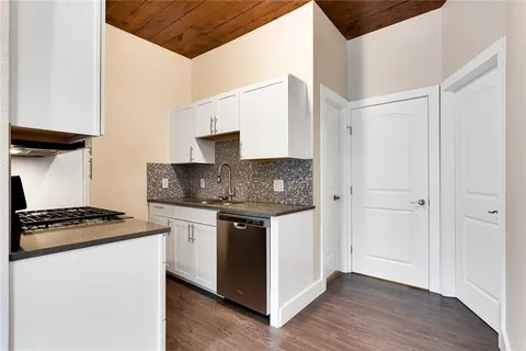 a close view of sink and tap