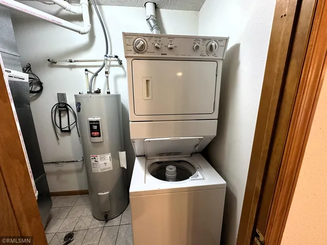 $1,250 | 1271 Pinewood Trail, Unit 10, New Richmond, WI 54017