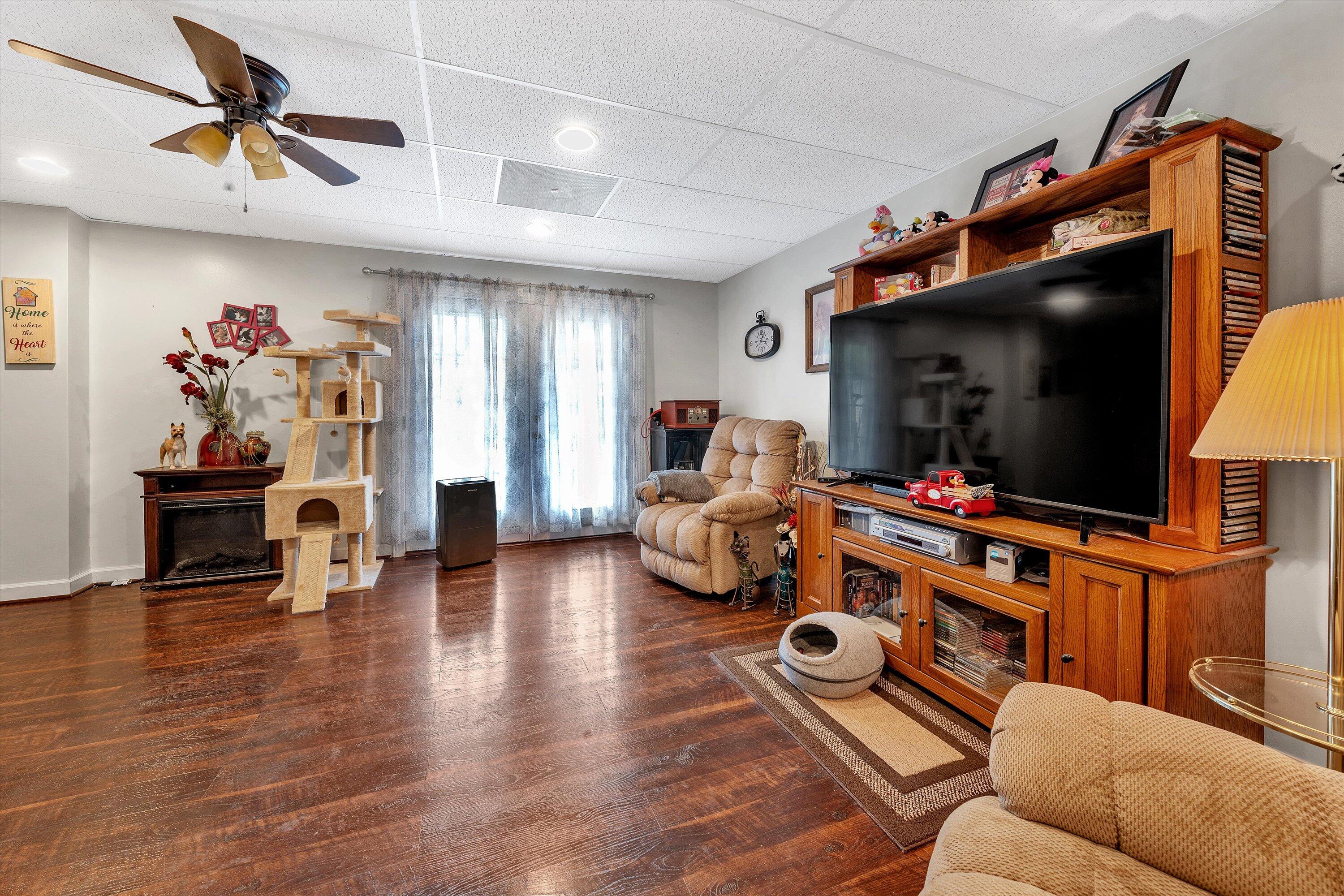 2530 Edwardsville Road Hardy, VA 24101 - Photo 20 of 30 a living room with furniture and a flat screen tv