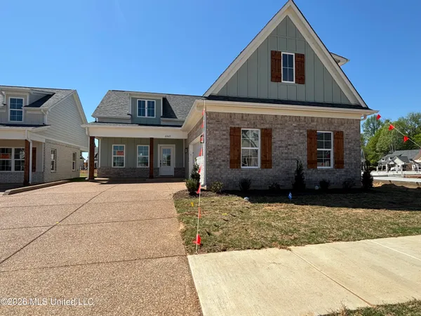 $362,950 | 6069 River Birch Road East, Walls, MS 38680