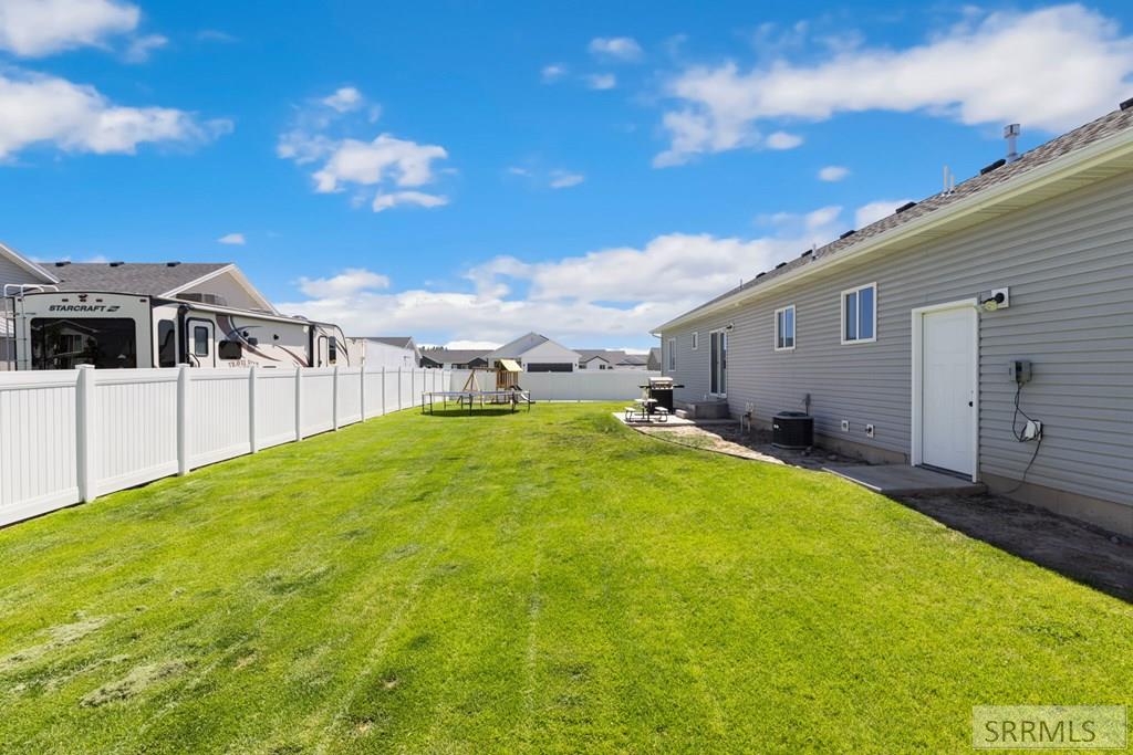 585 Washington Loop Rigby, ID 83442 - Photo 35 of 43