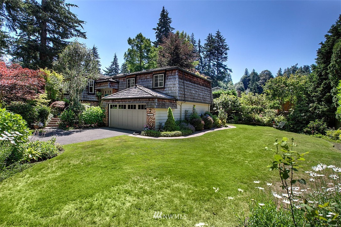10712 228th Street Southwest Edmonds, WA 98020 - Photo 23 of 25 Gallery Image 23