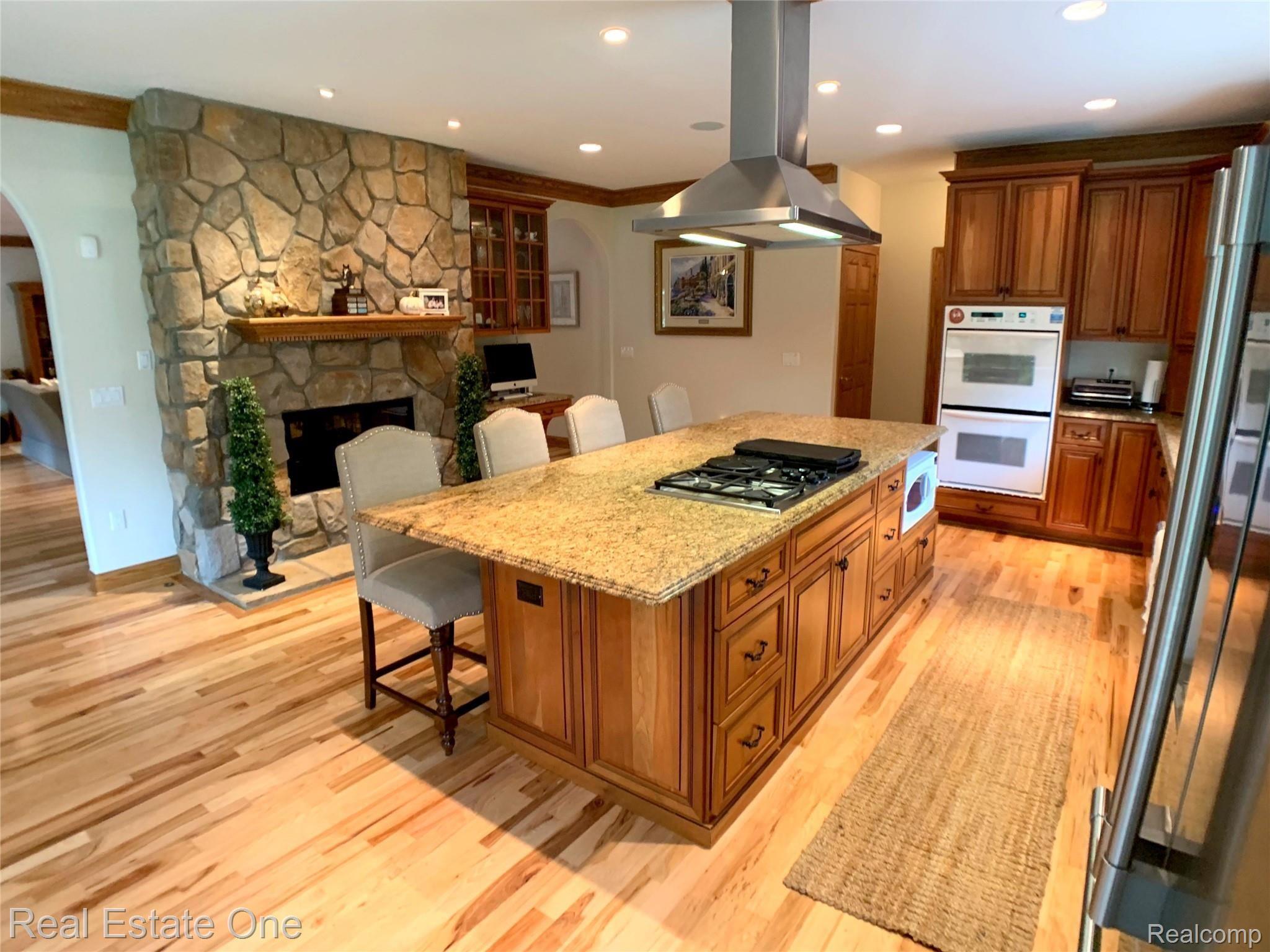 2739 Norton Lawn Street Rochester, MI 48307 - Photo 14 of 47 12.jpg