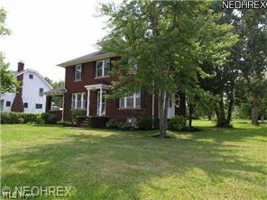 4201 Snow Road Cleveland, OH 44134 - Photo 2 of 23
