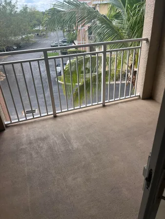 $2,300 | 6533 Emerald Dunes Drive, Unit 301, West Palm Beach, FL 33411