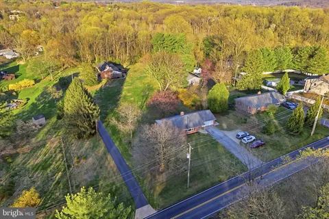 a view of a yard with an outdoor space