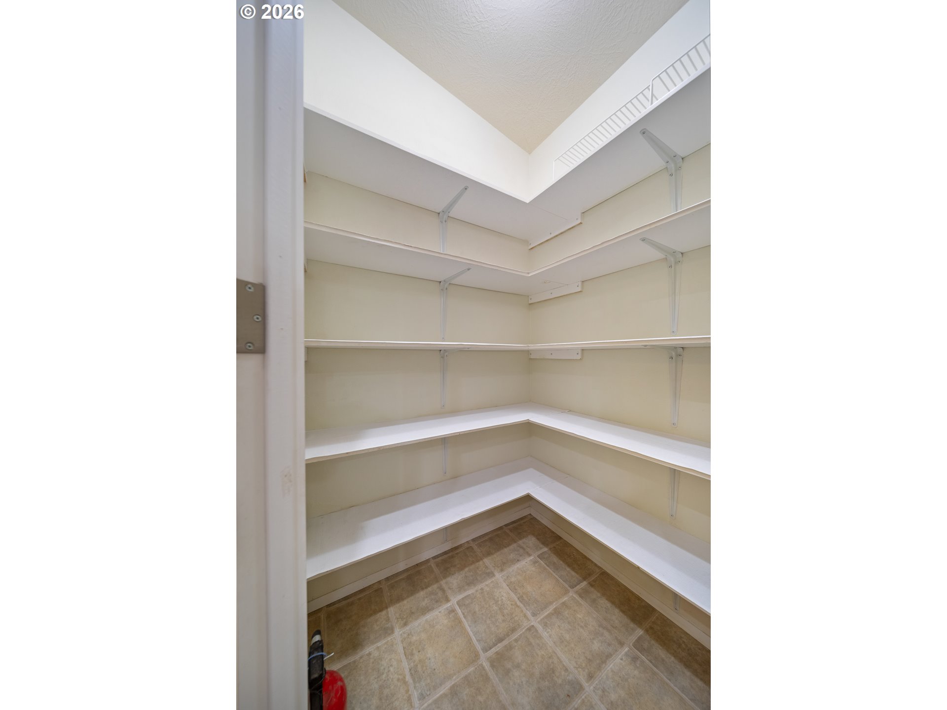 1710 Kristi Loop Lakeside, OR 97449 - Photo 18 of 48 Pantry