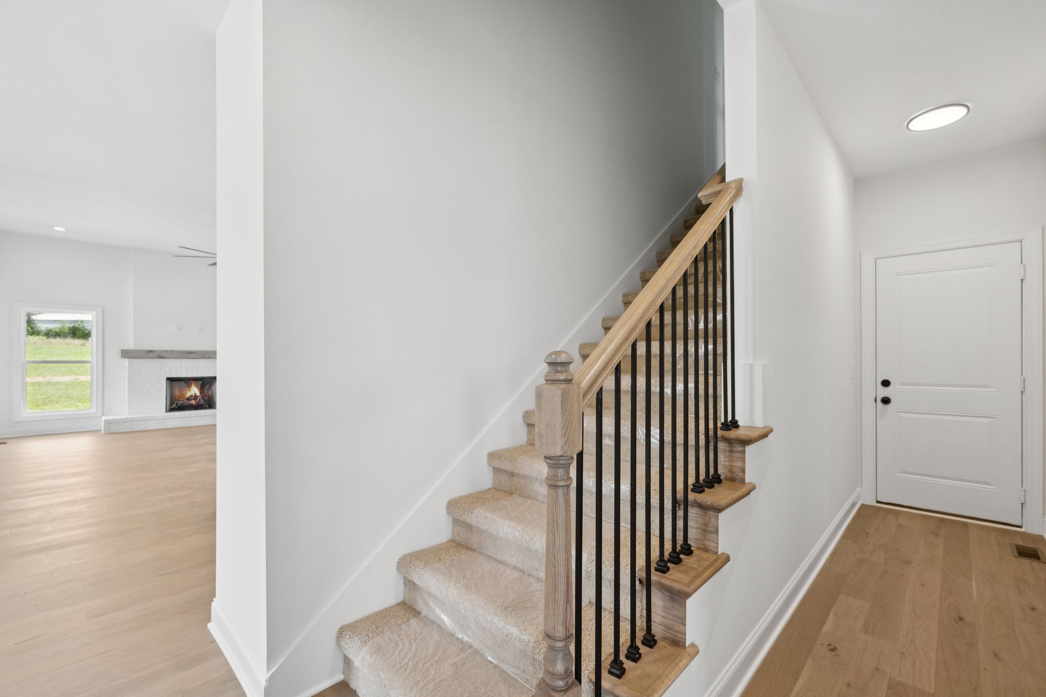 0 Midland Road Bell Buckle, TN 37020 - Photo 21 of 36 a view of a hallway with wooden floor and entryway