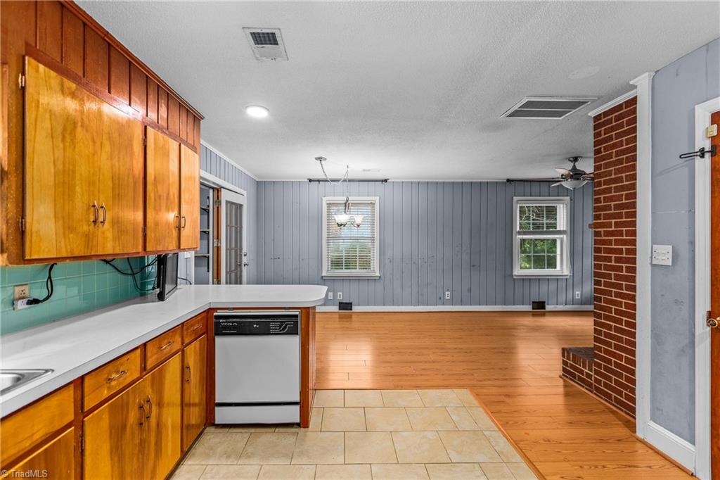 120 Martindale Road Winston-Salem, NC 27107 - Photo 12 of 27