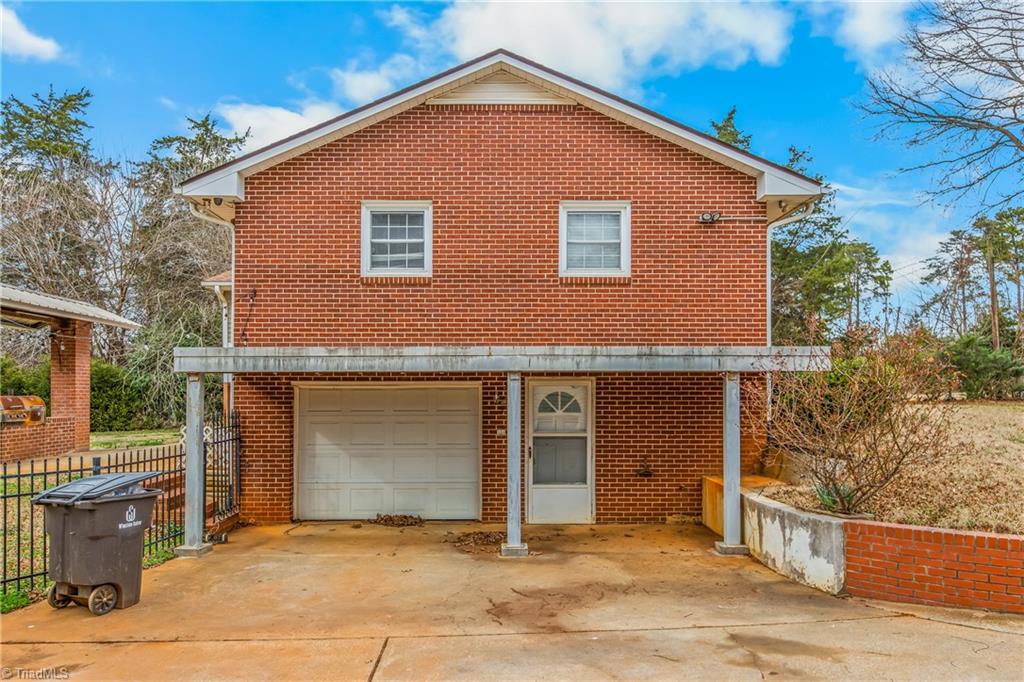 120 Martindale Road Winston-Salem, NC 27107 - Photo 3 of 27