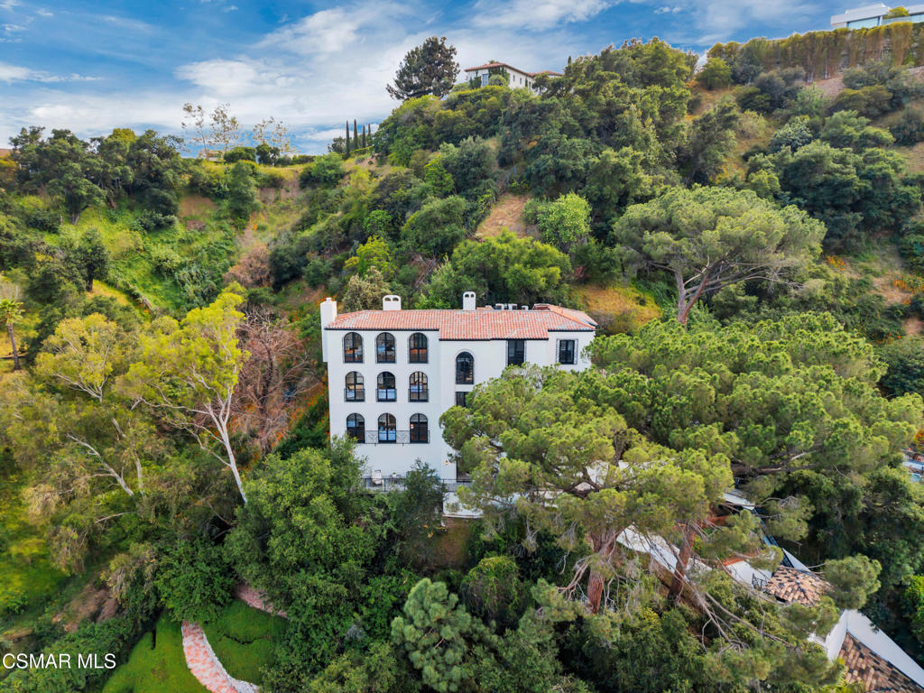 1301 North Beverly Dr  