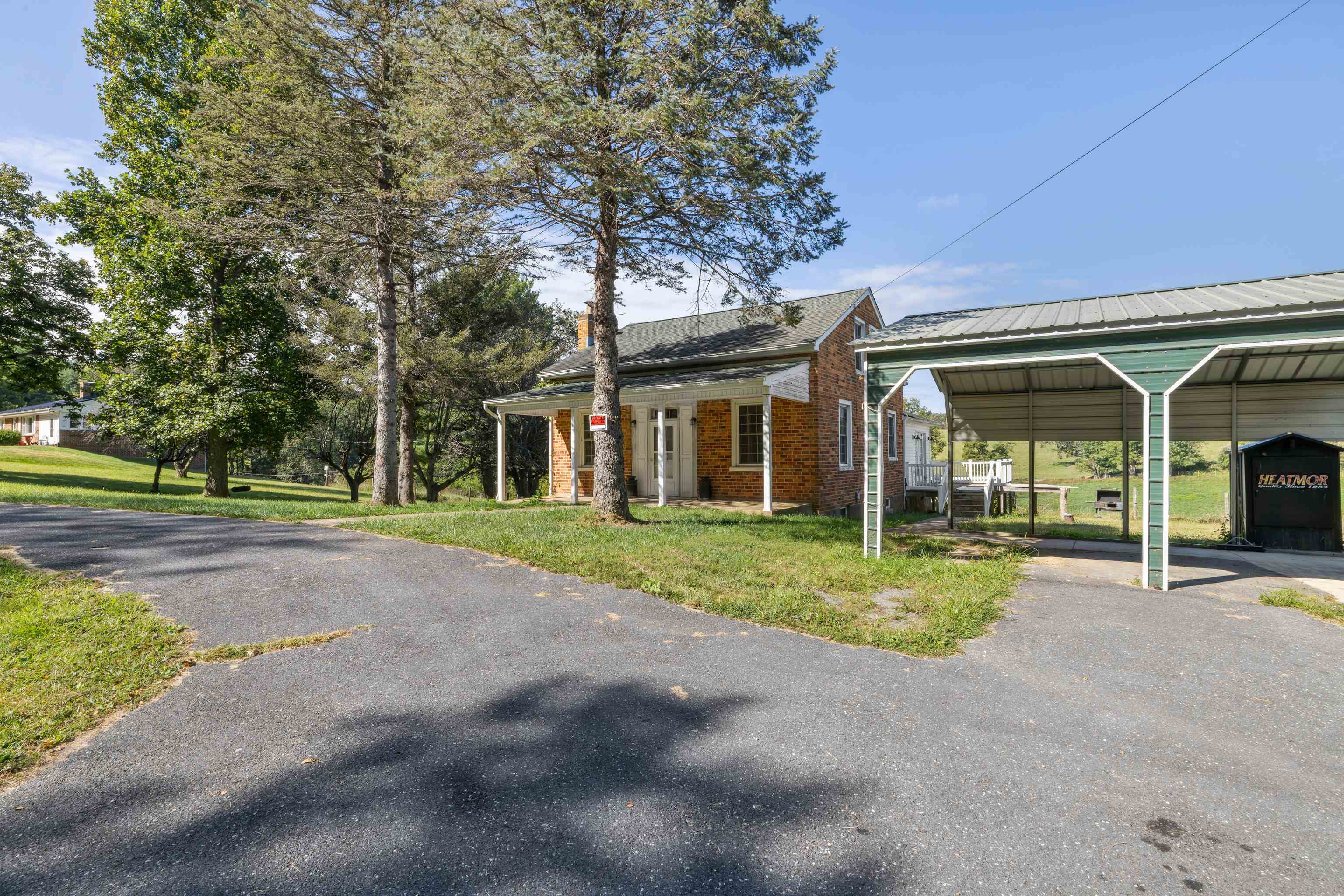 146 Mish Barn Road Middlebrook, VA 24459 - Photo 4 of 54 front view of a house with a yard