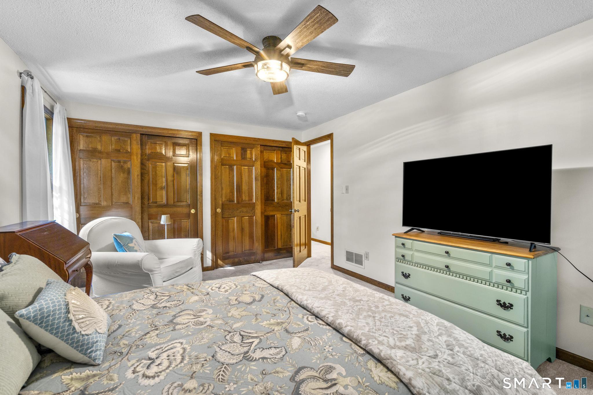 101 Wedgewood Road Southington, CT 06489 - Photo 33 of 40
