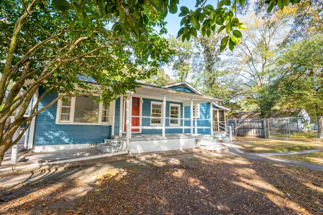 $370,000 | 1620 Mole Lane, North Charleston, SC 29406