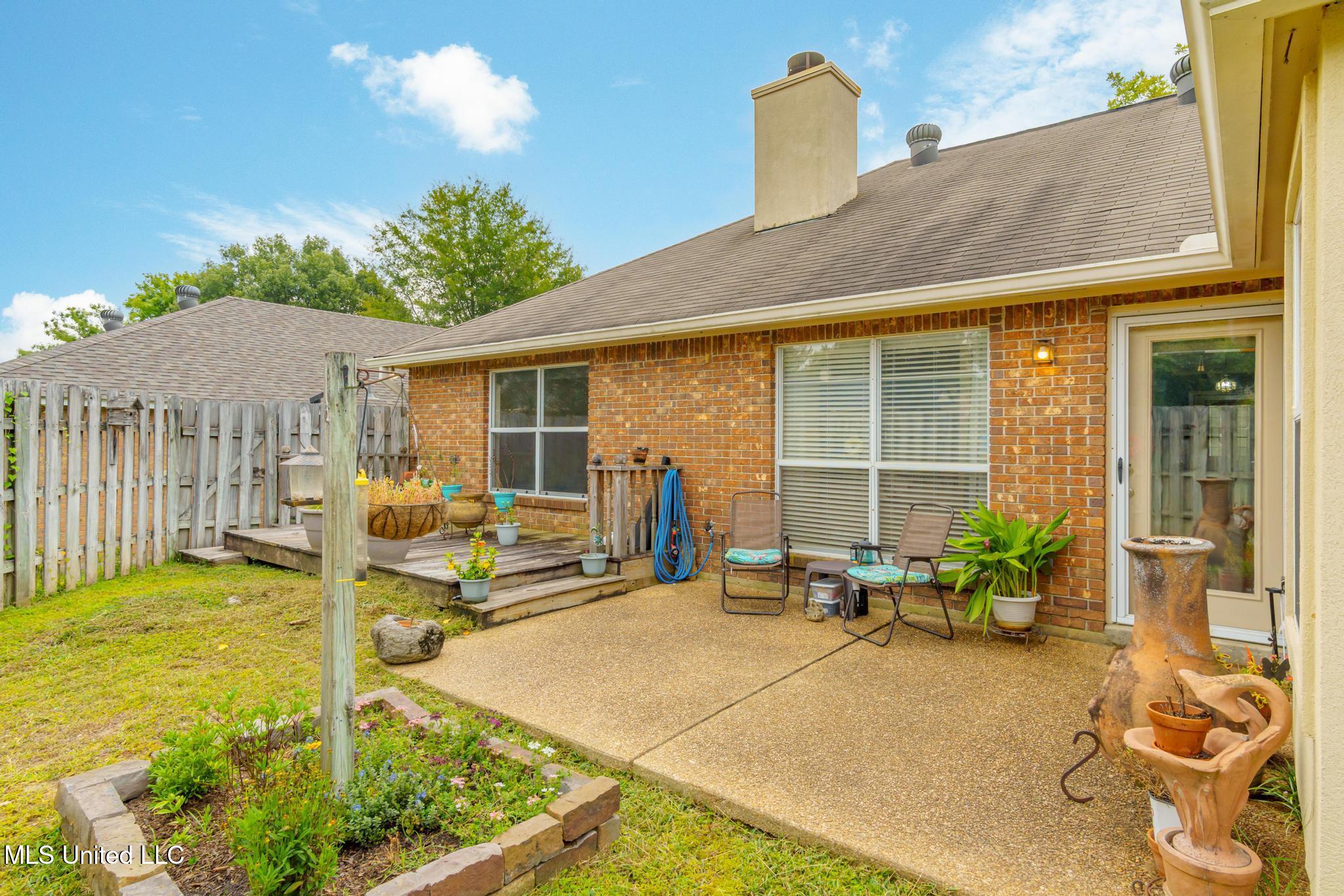 127 Villa Way Clinton, MS 39056 - Photo 13 of 18 127 Villa Way-13