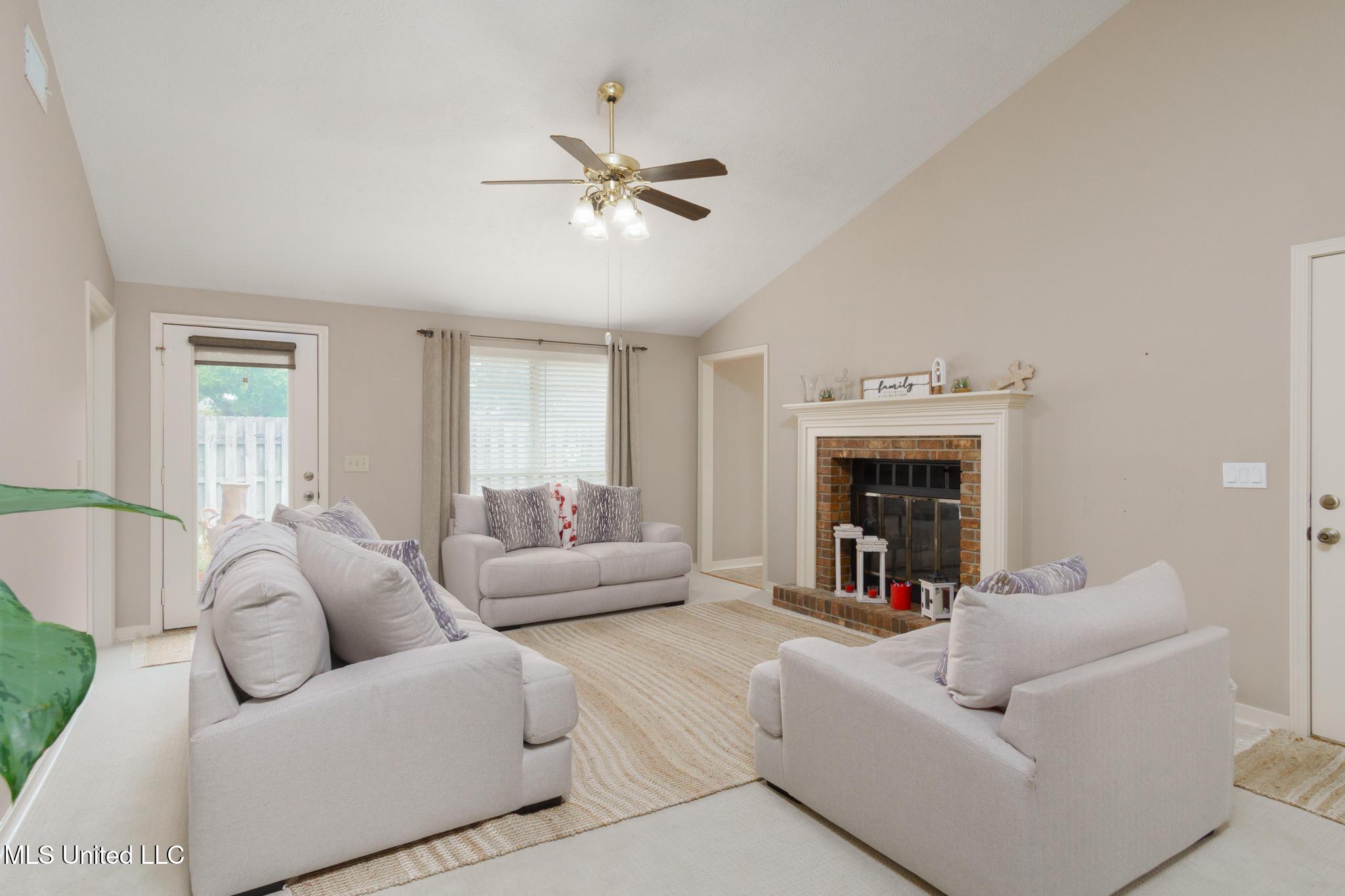 127 Villa Way-2