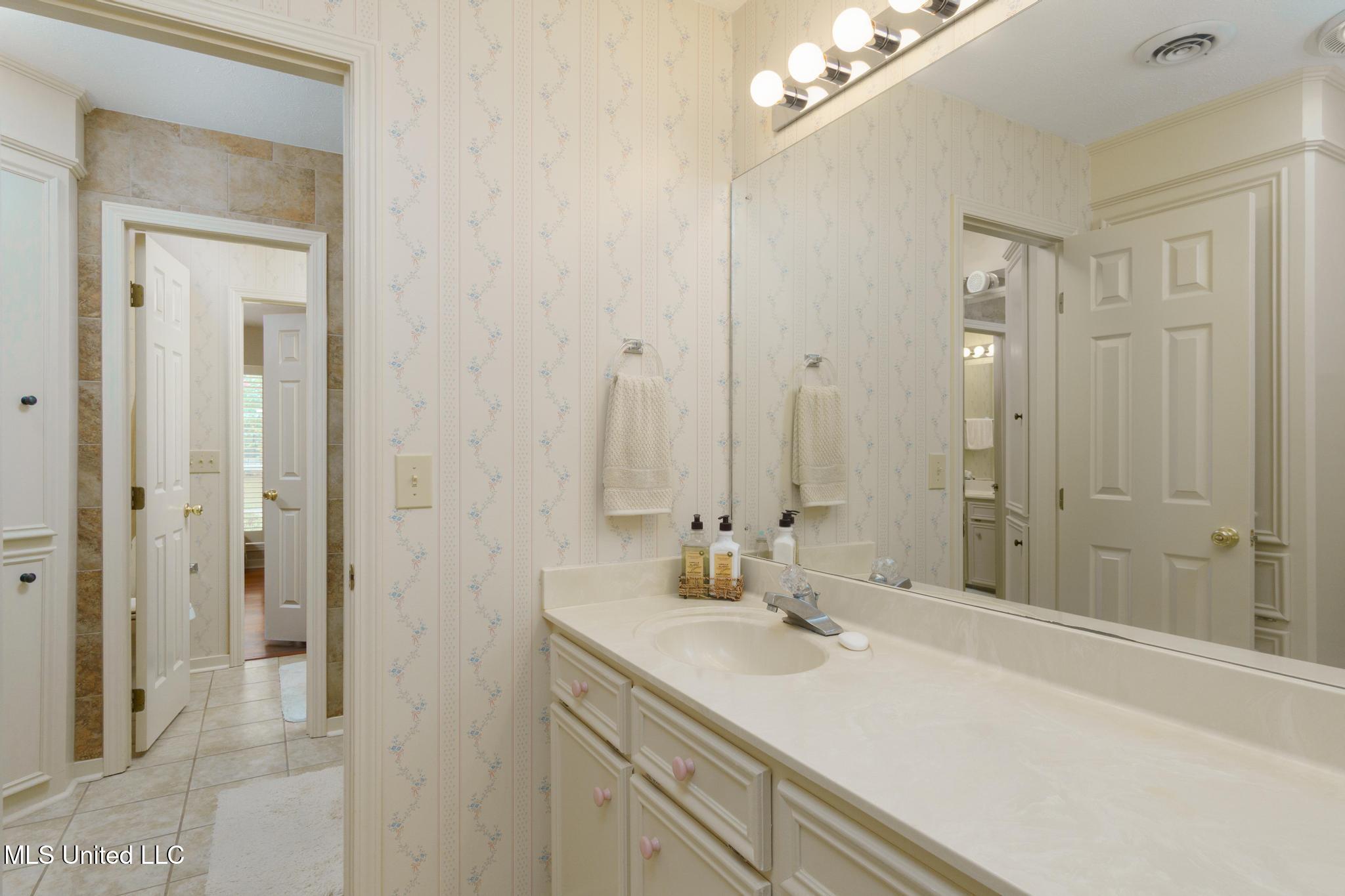 127 Villa Way Clinton, MS 39056 - Photo 8 of 18 127 Villa Way-8