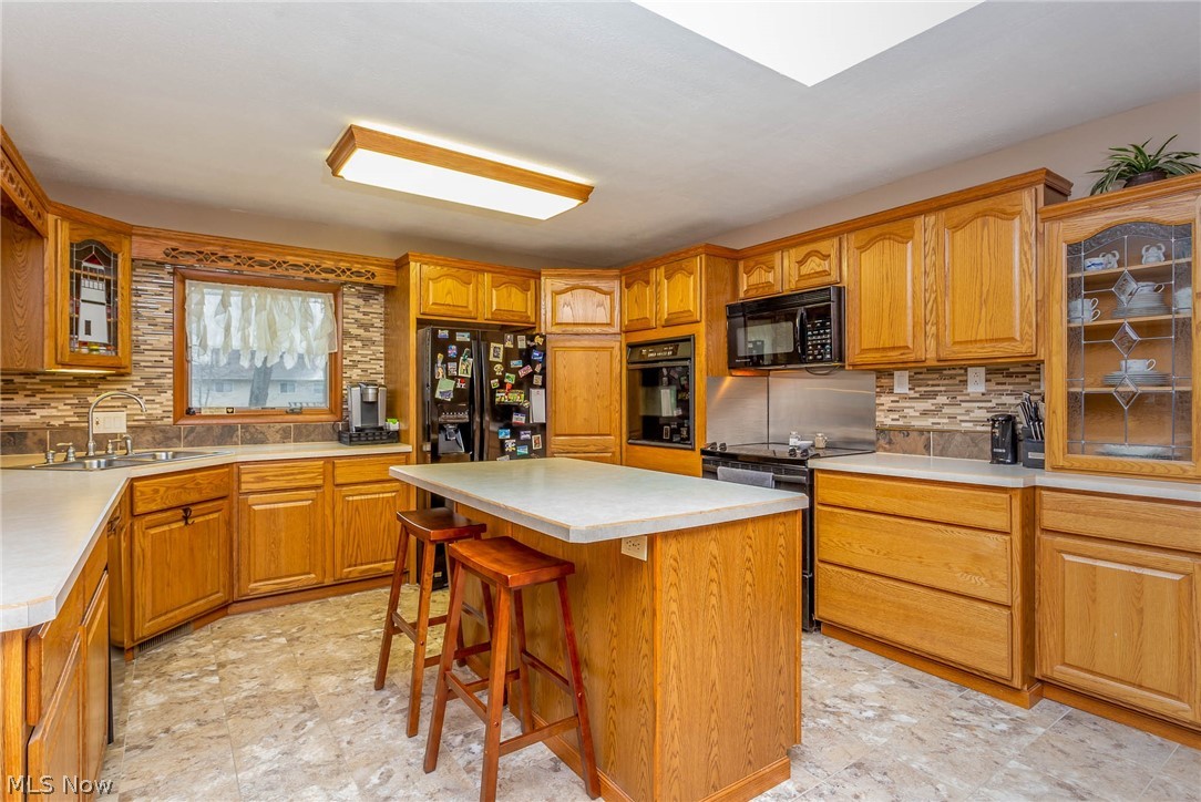 9982 Fair Road Strongsville, OH 44149 - Photo 8 of 35 Gallery Image 8