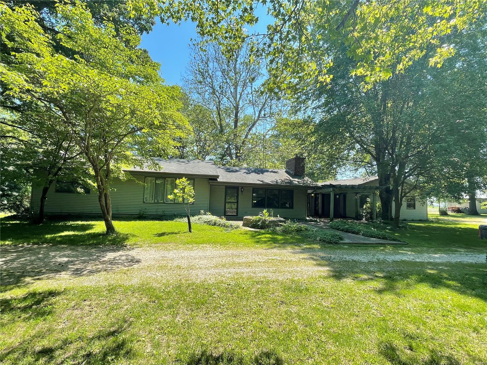 16276 Caulk Road Irving, IL 62051 - Photo 1 of 36