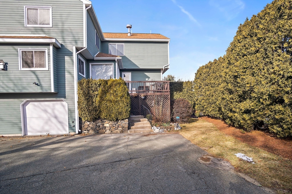 3 Mariners Way, Unit 3 Salem, MA 01970 - Photo 30 of 37 a view of a house with a street