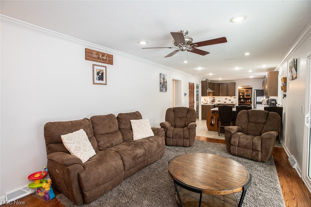 682 Center Road Hinckley, OH 44233 - Photo 19 of 43 Gallery Image 19