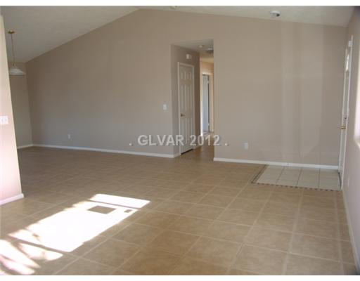 1600 South Blagg Road Pahrump, NV 89048 - Photo 3 of 16 Living Room.