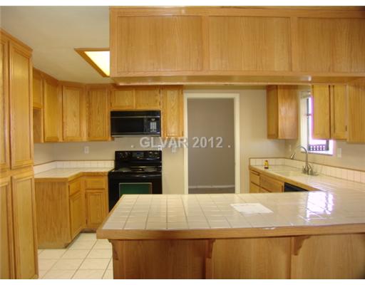 1600 South Blagg Road Pahrump, NV 89048 - Photo 4 of 16 Kitchen.