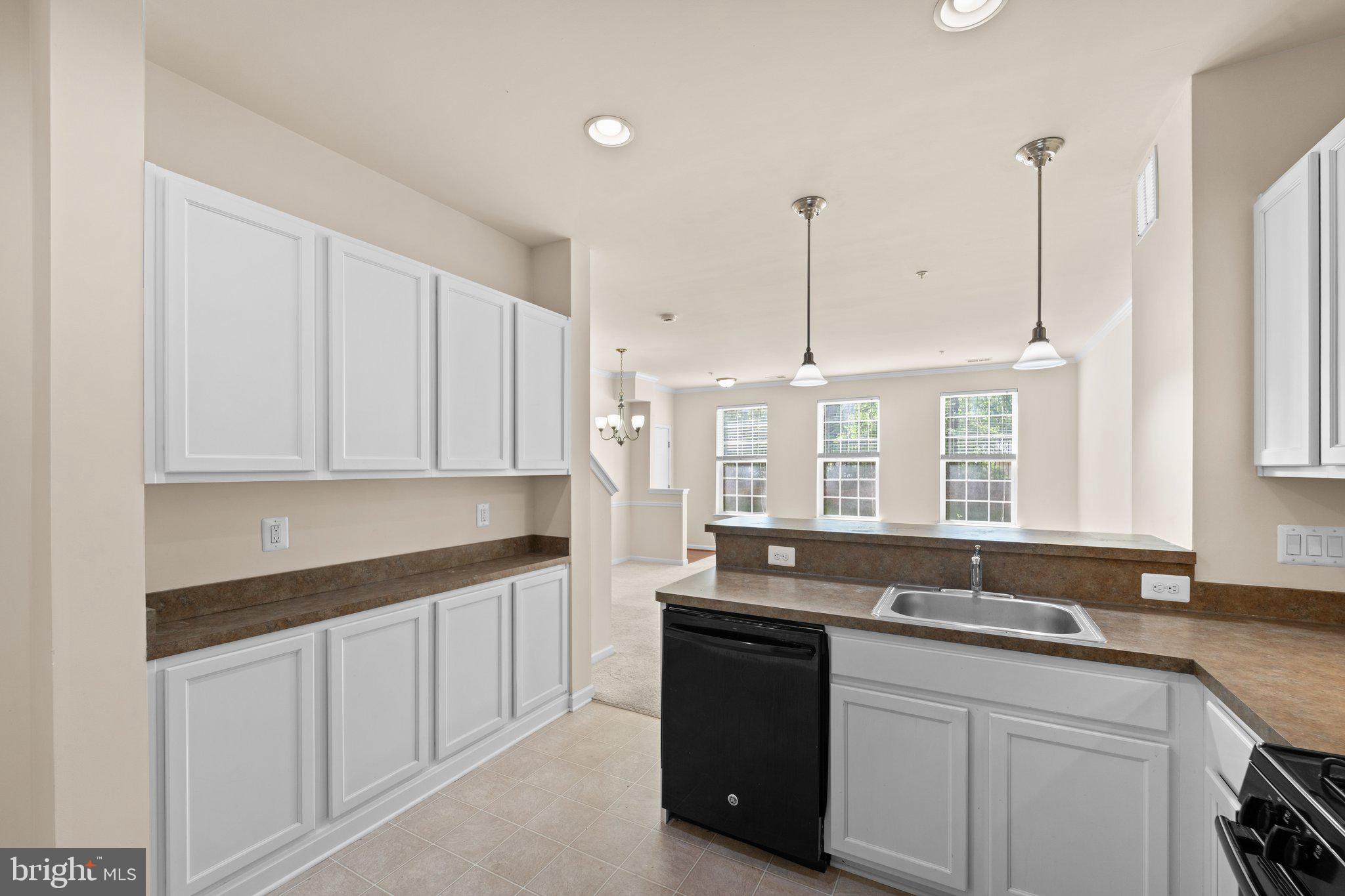 4820 Dane Ridge Circle Woodbridge, VA 22193 - Photo 13 of 32 Kitchen