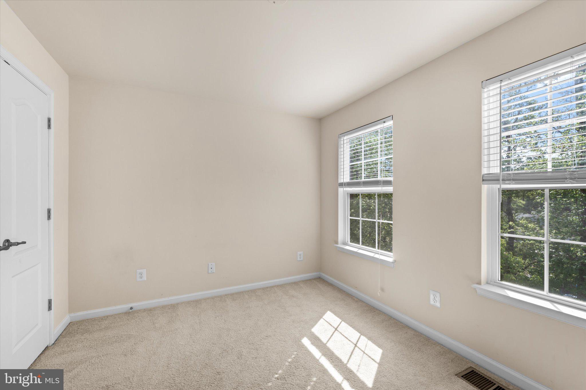 4820 Dane Ridge Circle Woodbridge, VA 22193 - Photo 20 of 32 Upper Level Bedroom 2
