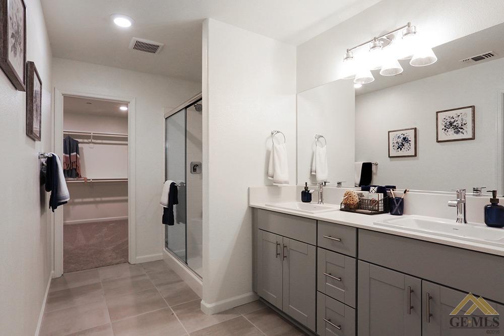 Undisclosed Address Bakersfield, CA 93313 - Photo 17 of 29