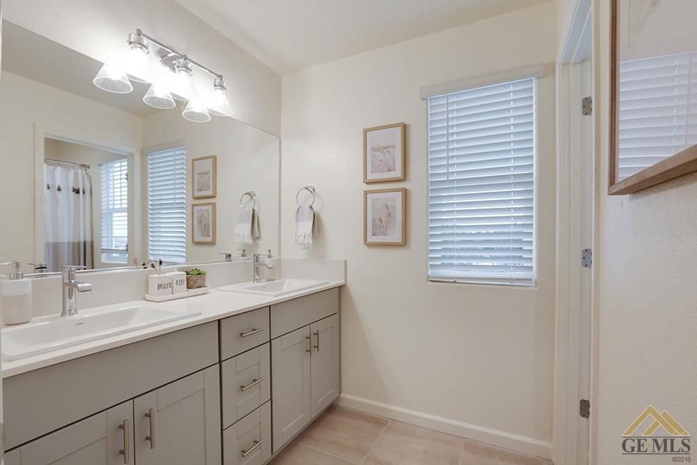 Undisclosed Address Bakersfield, CA 93313 - Photo 25 of 29