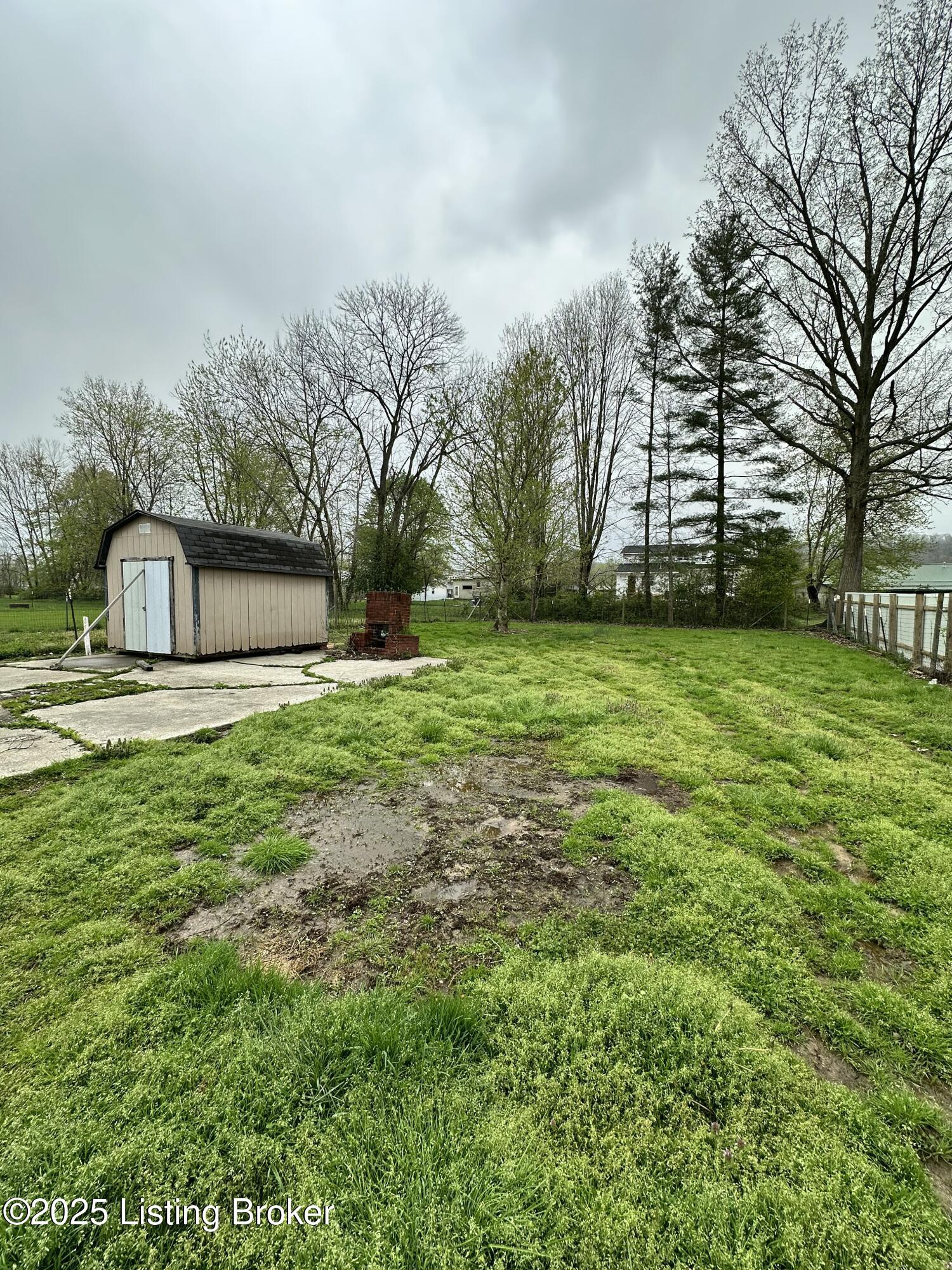 214 Taylor Street Liberty, KY 42539 - Photo 16 of 16 Backyard
