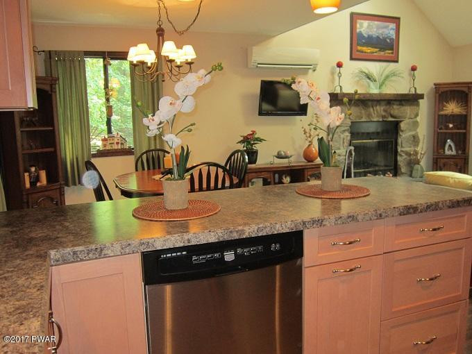 195 Pebble Rock Road Lackawaxen, PA 18435 - Photo 19 of 47 18 KITCHEN IMG_5329