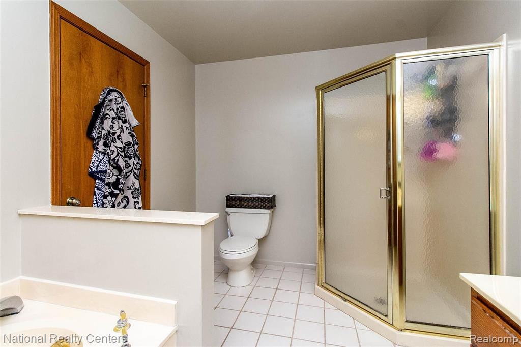 6547 Ridgeview Drive, Unit 28 Clarkston, MI 48346 - Photo 25 of 37