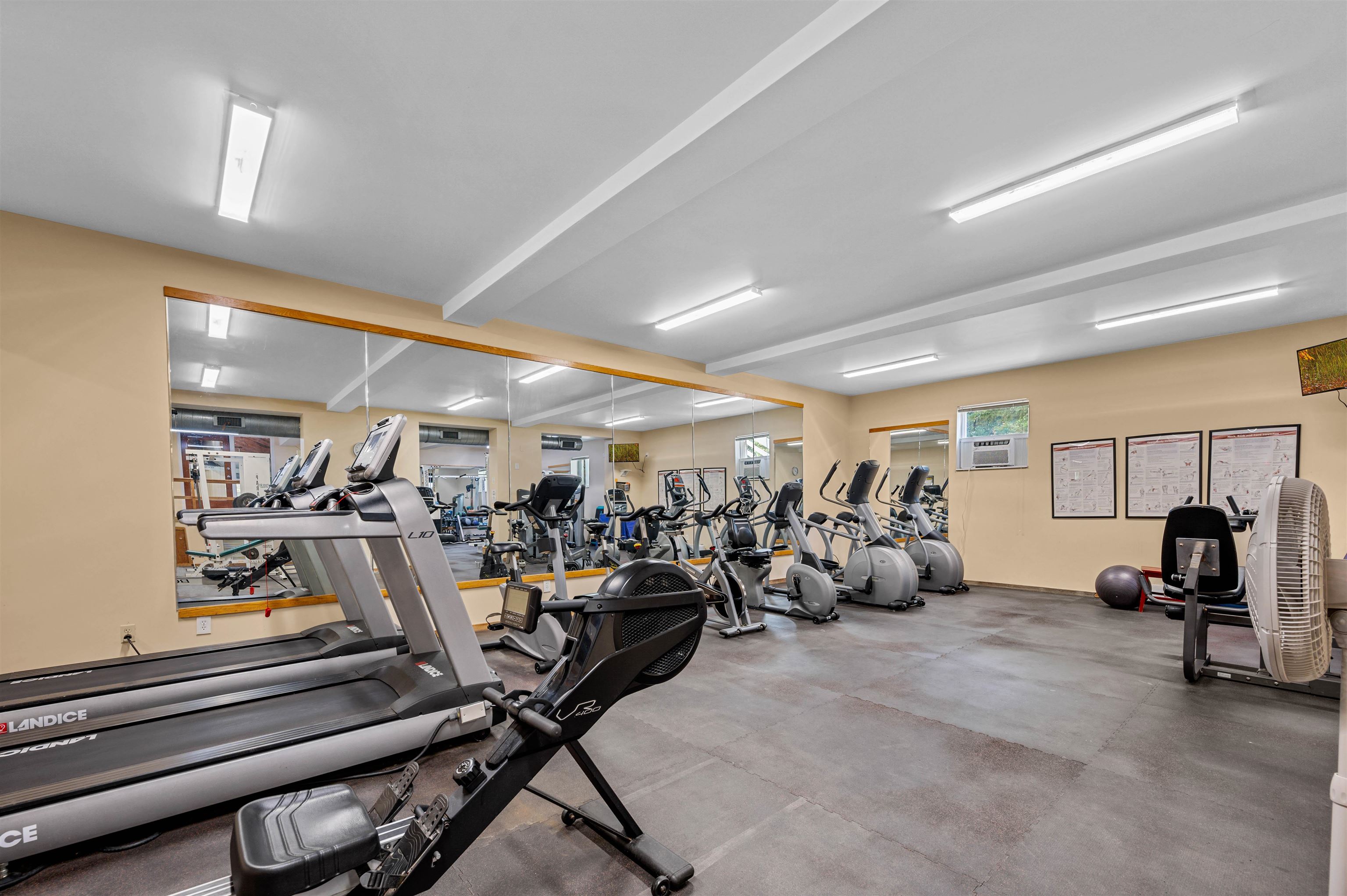 202 Bridges Circle, Unit 57 Warren, VT 05674 - Photo 28 of 36