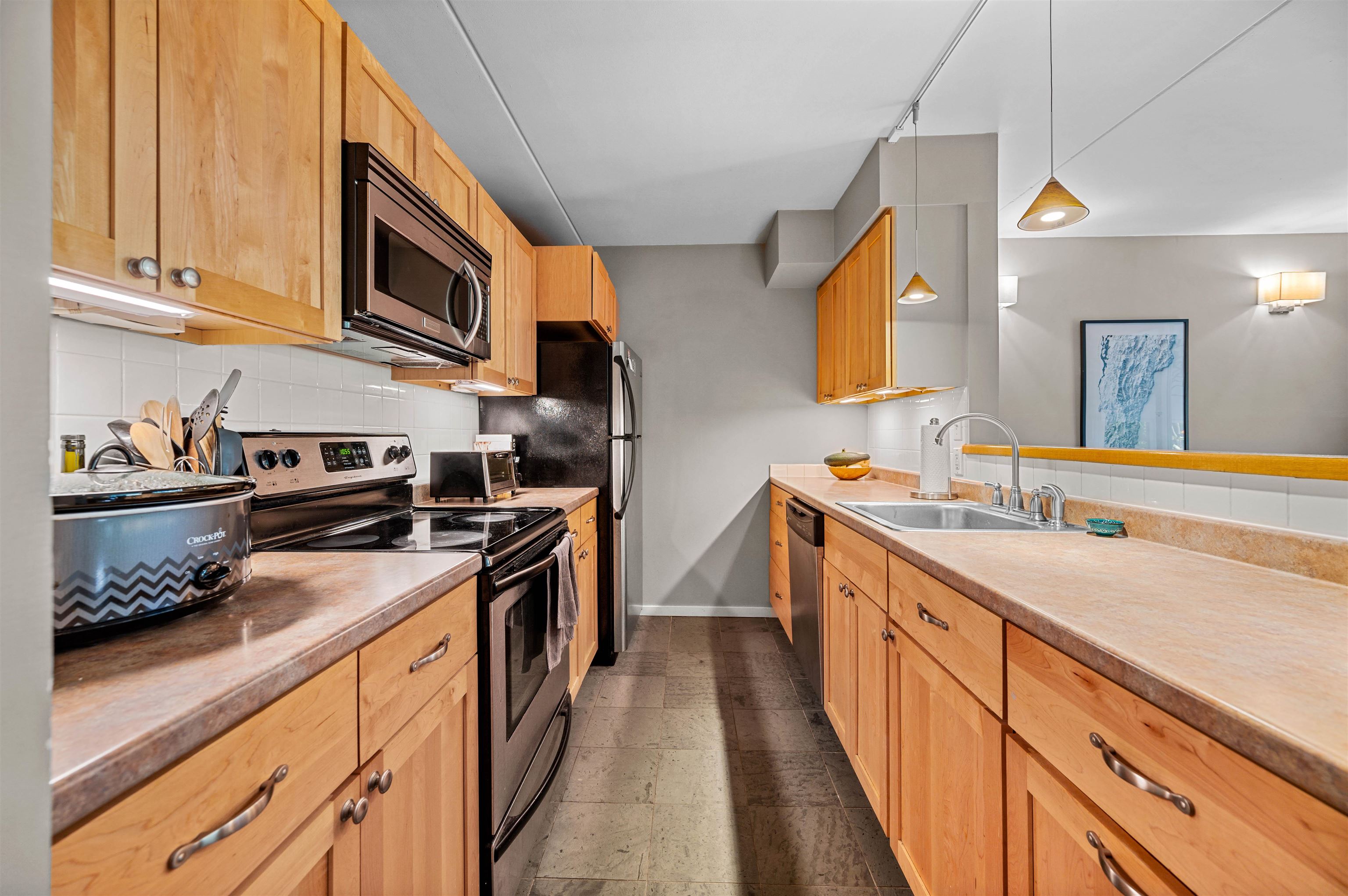 202 Bridges Circle, Unit 57 Warren, VT 05674 - Photo 7 of 36