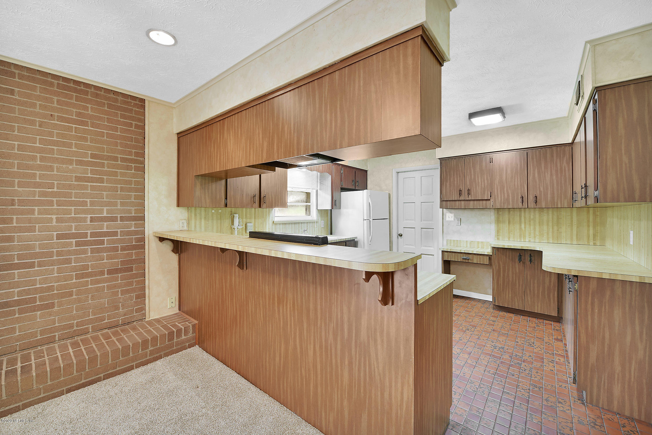 2854 Clairboro Road Jacksonville, FL 32223 - Photo 11 of 41 Breakfast Bar