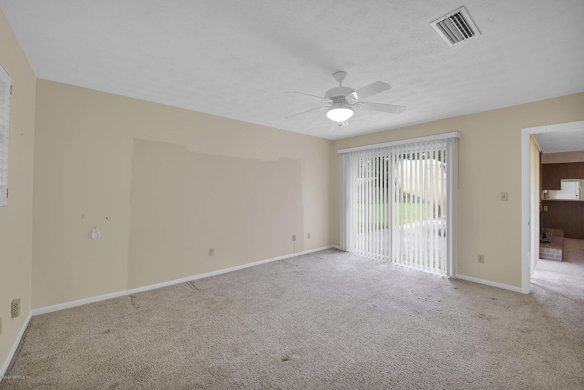 2854 Clairboro Road Jacksonville, FL 32223 - Photo 16 of 41 PRIVATE Access to Back Patio