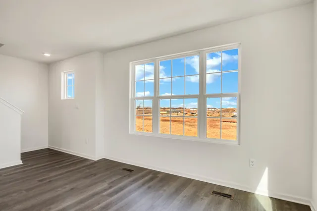 $360,990 | 2648 Arrowhead Drive, Pingree Grove, IL 60140