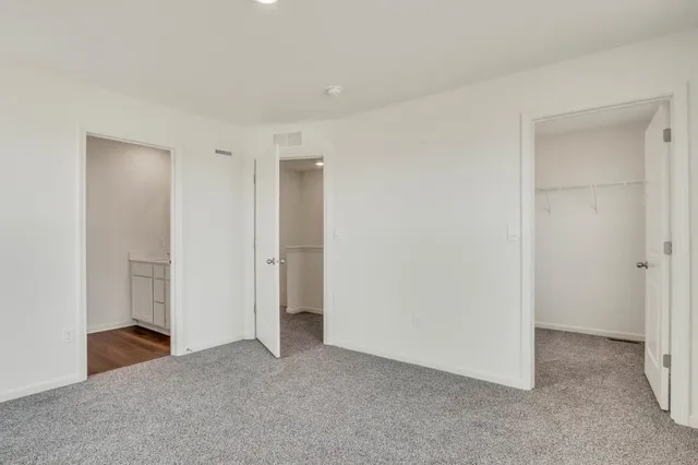 $360,990 | 2648 Arrowhead Drive, Pingree Grove, IL 60140