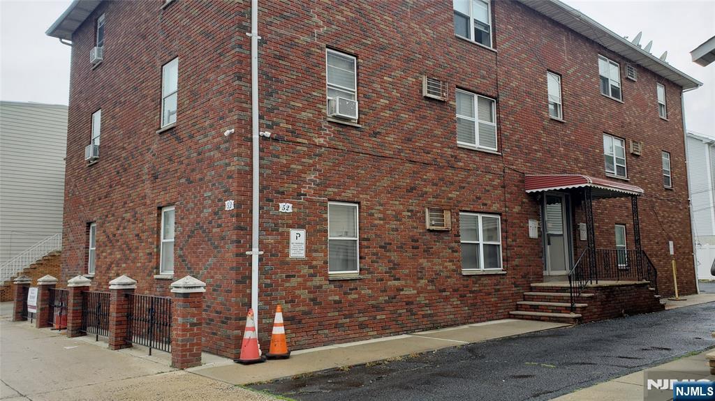 54 Harrison Avenue, Unit 3R Harrison, NJ 07029 - Photo 5 of 21