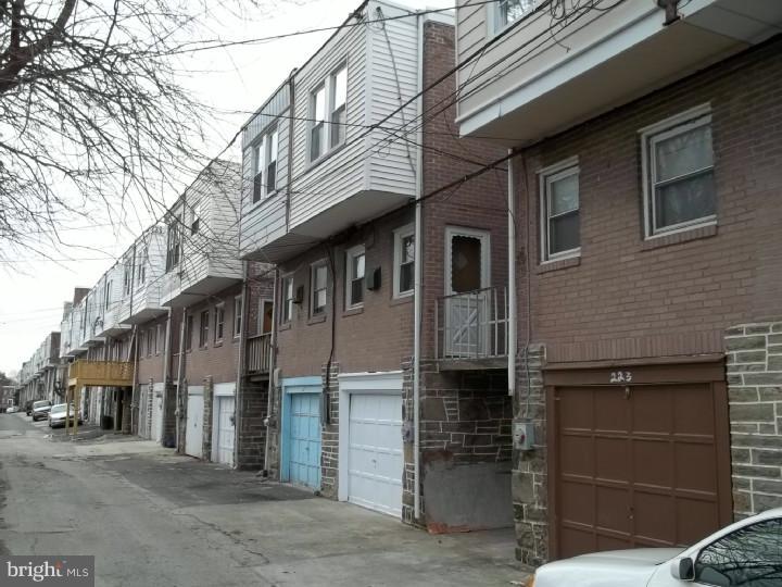 225 Copley Road Upper Darby, PA 19082 - Photo 16 of 16 Exterior Back