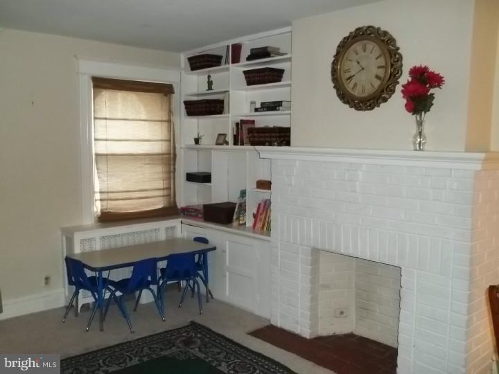 225 Copley Road Upper Darby, PA 19082 - Photo 4 of 16 Living Room
