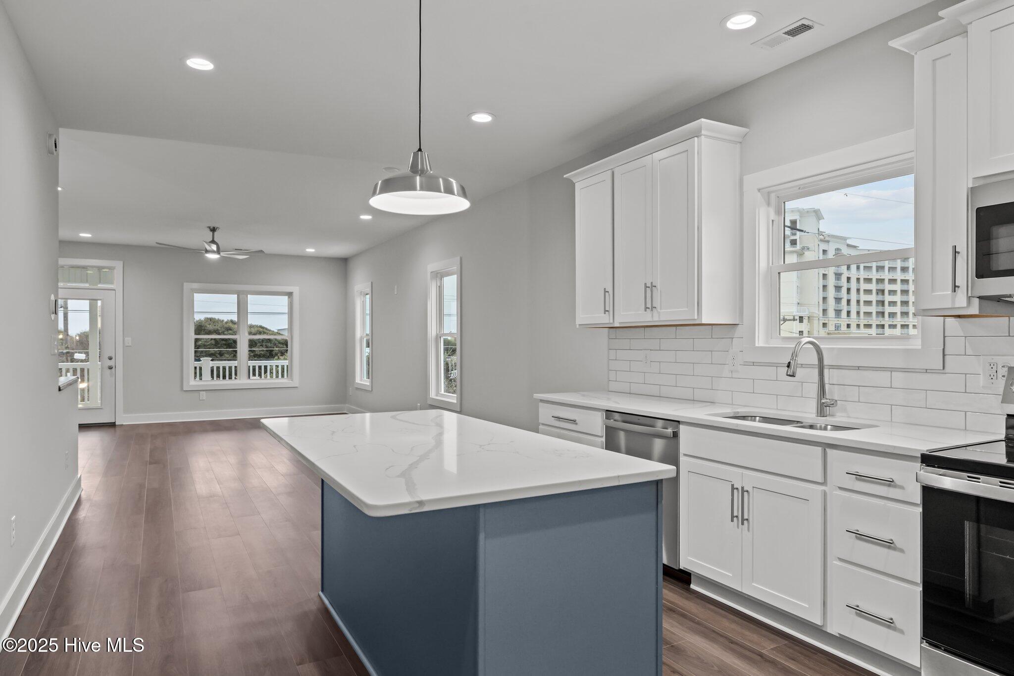 1374 Salter Path Road, Unit B Atlantic Beach, NC 28512 - Photo 12 of 32 Kitchen