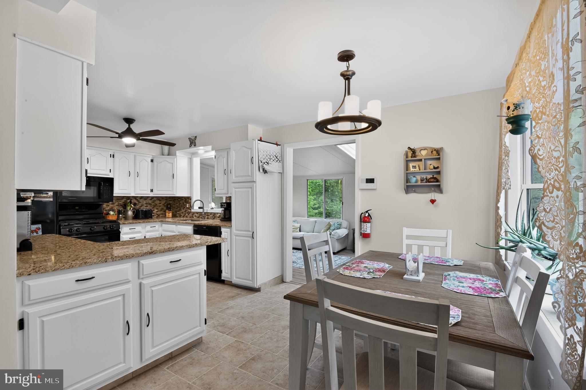 712 Tuckahoe Road Vineland, NJ 08360 - Photo 8 of 33 Kitchen