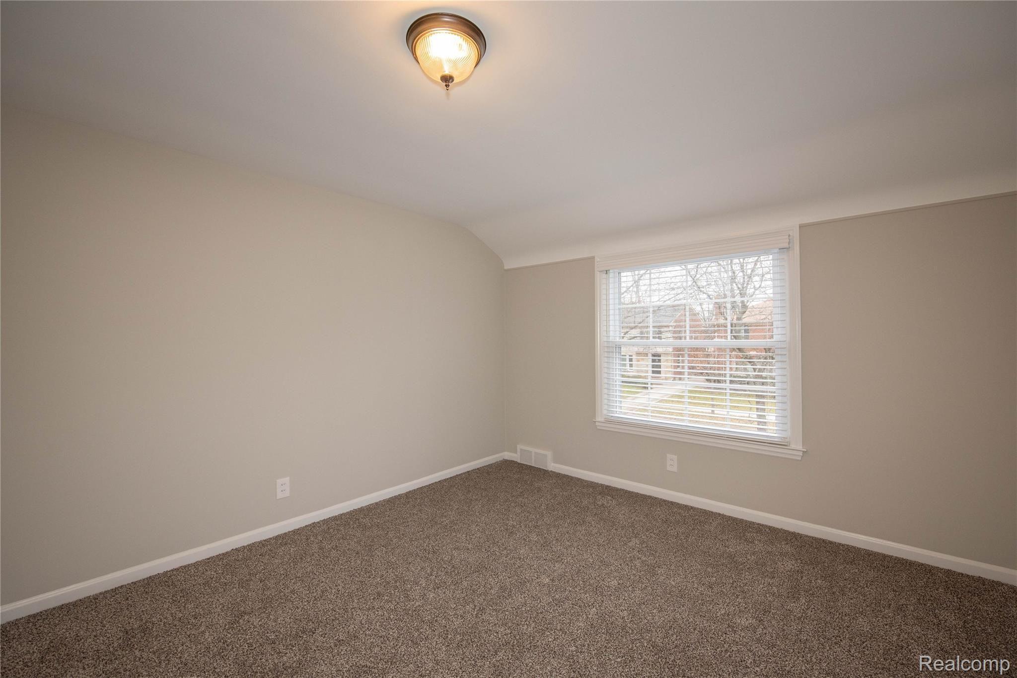 1699 Littlestone Road Grosse Pointe, MI 48236 - Photo 33 of 54 Littlestone 1699 - 30.jpg