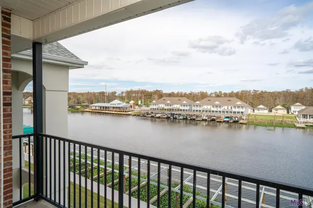 $1,500 | 12389 River Highlands Drive, St. Amant, LA 70774